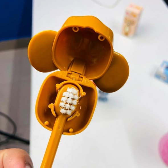Tom & Jerry Kids Toothbrush