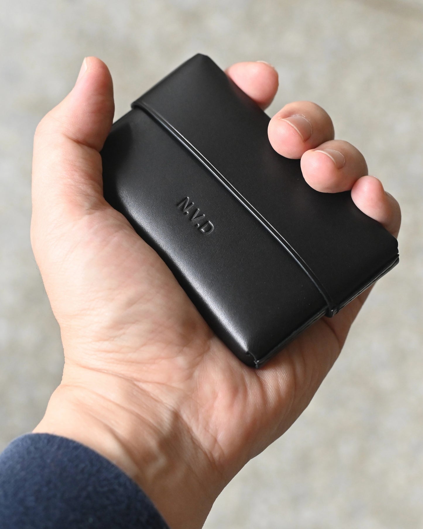 Aero Ultra-Slim Leather Business Card Holder